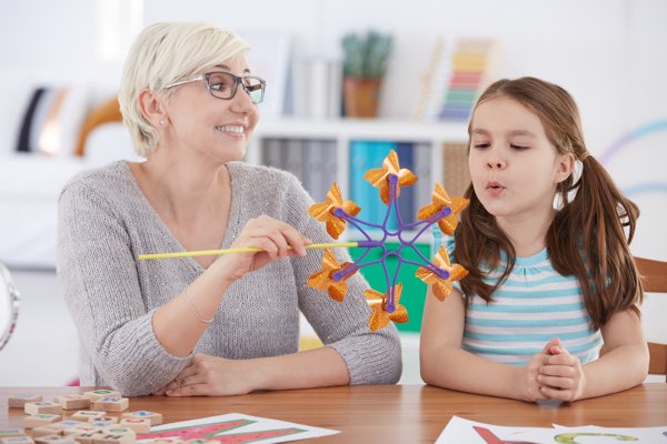 Links to "Services for Kids" page